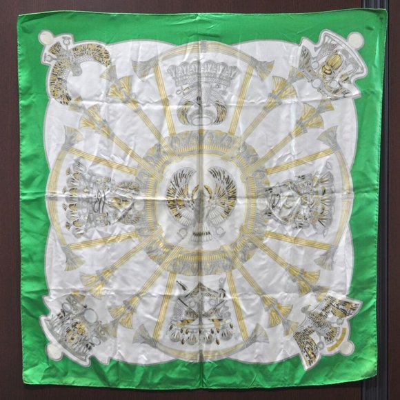 Authentic HERMES Carre 90 Scarf Egypt Motif Silk Green - Picture 11 of 12